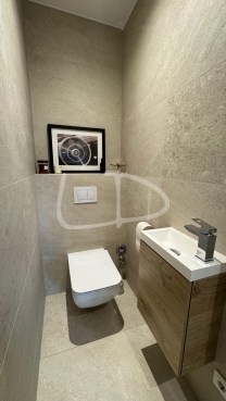 WhatsApp Image 2024-12-10 at 17.12.47 (1).jpeg